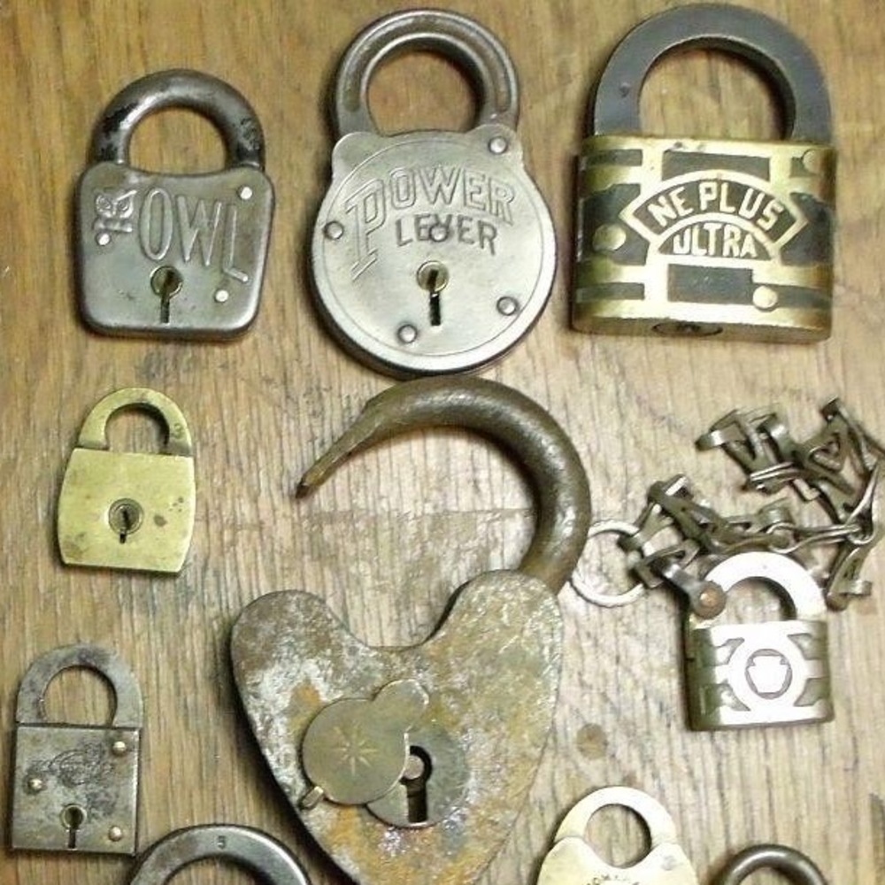 ISO: Antique Locks (functional, not decor)